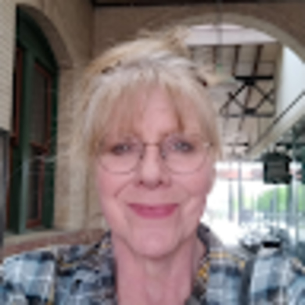 Meet your Posher, Paula